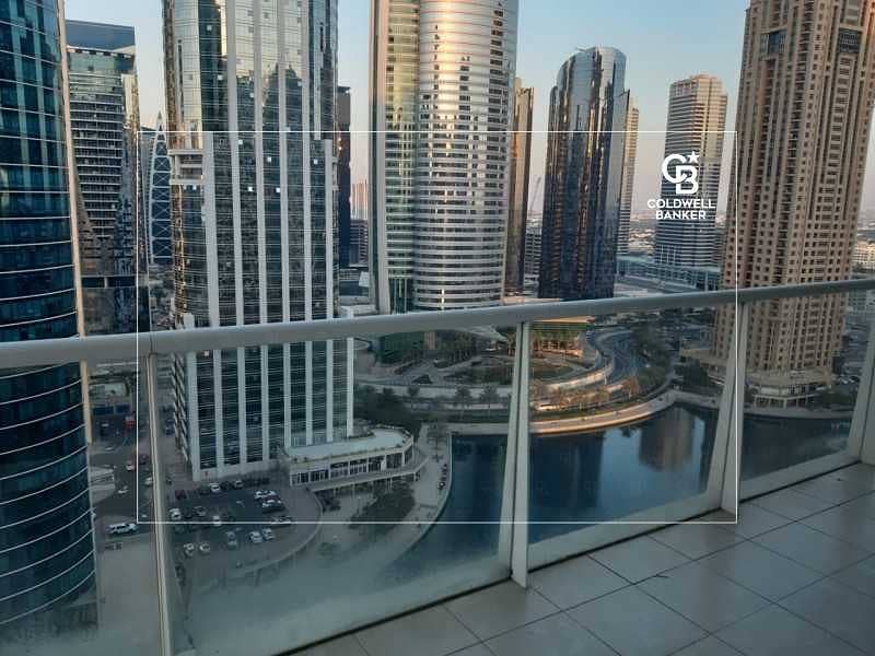 12 Full lake View | High Floor | Clos to Metro