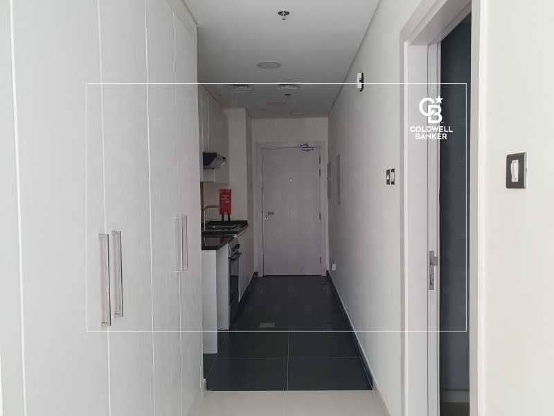 9 Well Maintained Studio With Balcony Mid Floor