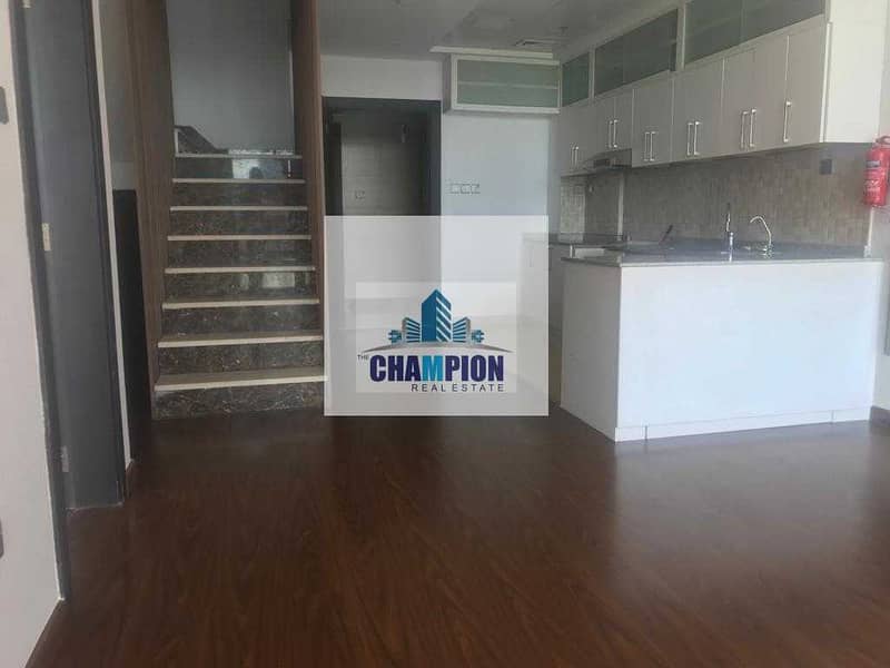 10 Hot Deal |BEAUTIFUL ONE BHK AT PERFECT LOCATION|