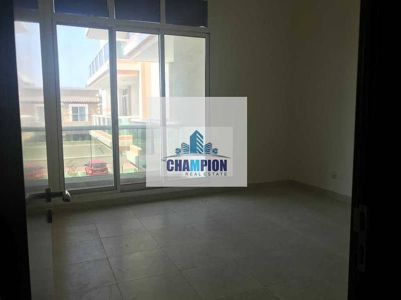 5 SPACIOUS 1 BEDROOM WITH BALCONY AT AMAZING LOCATION
