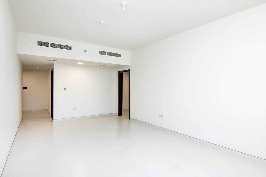 5 Spacious new 1 bedroom Apartment|Khalidiya