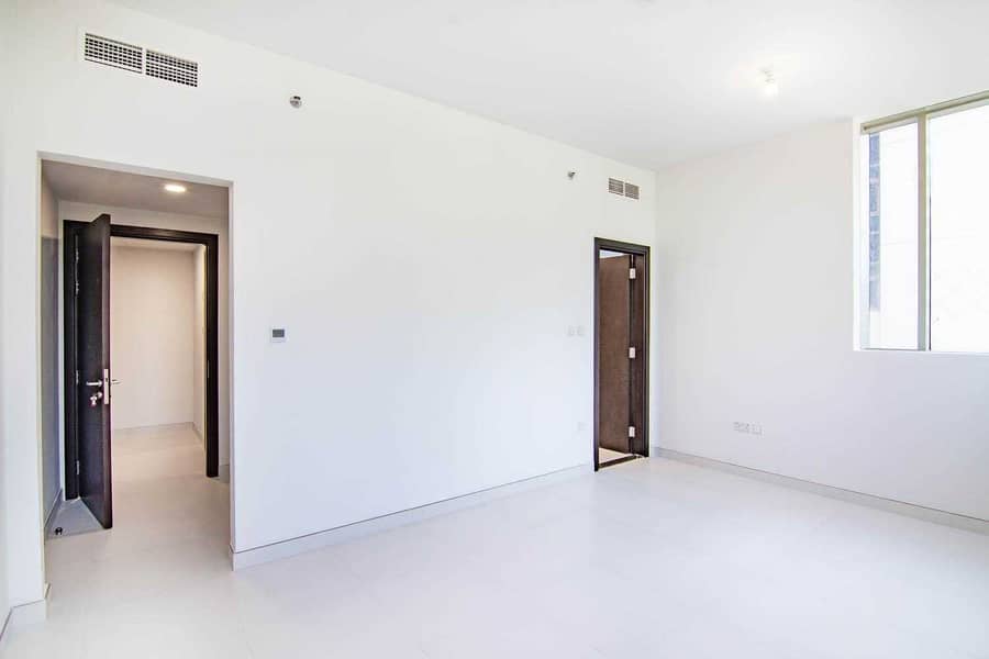 7 Spacious new 1 bedroom Apartment|Khalidiya