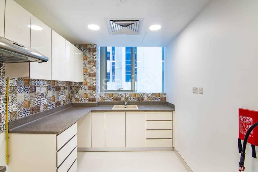 11 Spacious new 1 bedroom Apartment|Khalidiya
