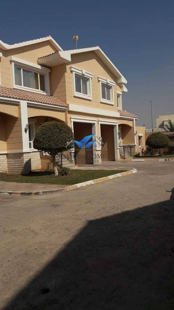 18 SUPER DELUXE LUXURY 3. BED ROOMBHALL VILLA IN KHALIFA CITY A CLOSE TO SEFEER HYPERMARKET AREA
