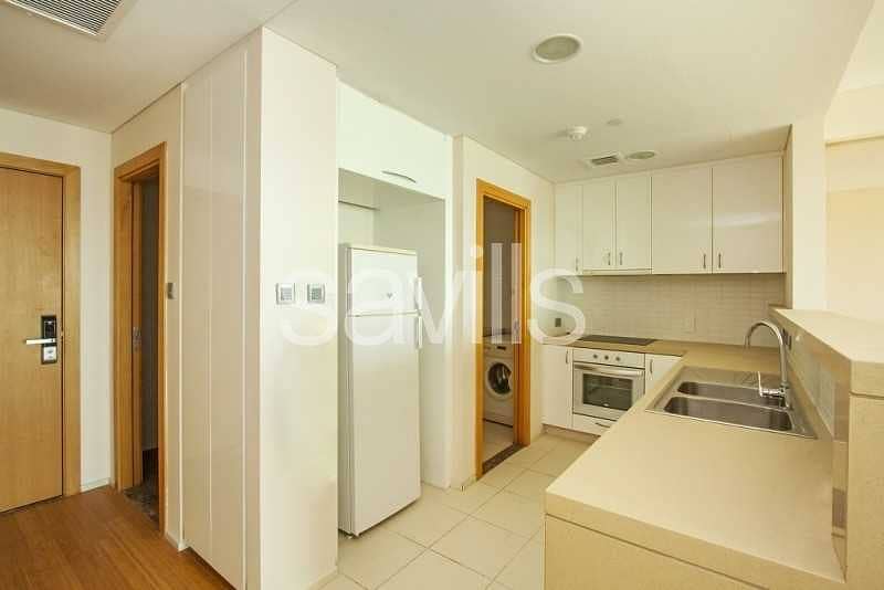 8 SeaView 1 Bedroom Apartment in Al Raha Al Muneera