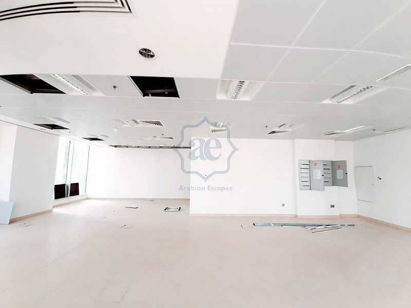 4 Stunning Office l DEWA & Chiller included l Sea View