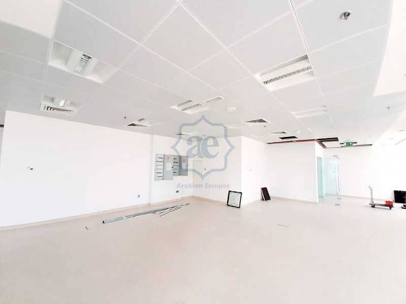 12 Stunning Office l DEWA & Chiller included l Sea View