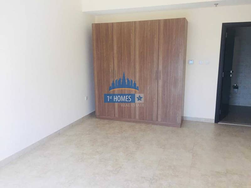 9 Large One Bedroom with lake view |High Floor in Dubai Star- JLT