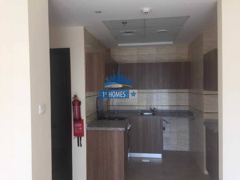 10 Large One Bedroom with lake view |High Floor in Dubai Star- JLT