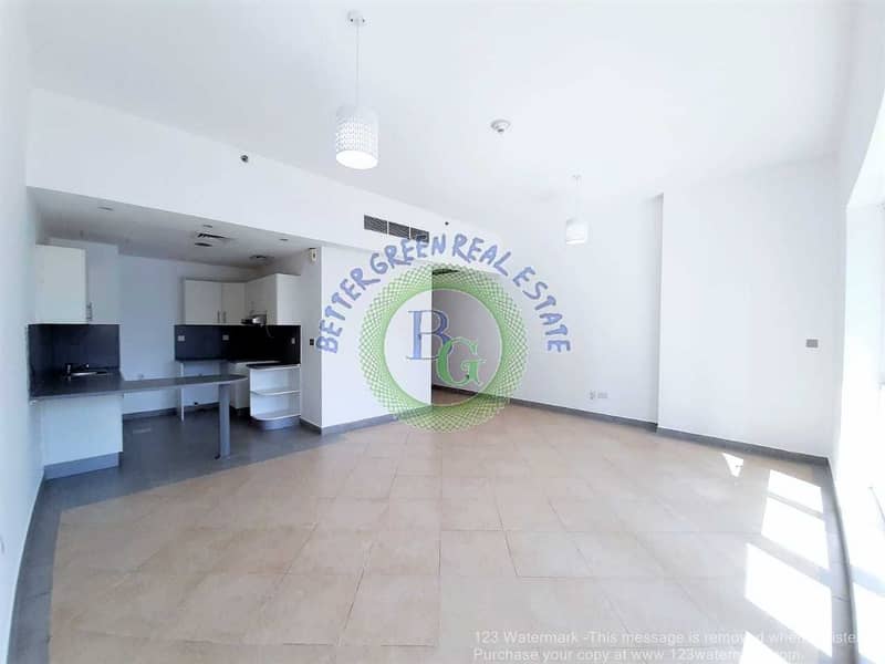 Chiller FREE Studio with HUGE balcony front of metro Chiller FREE Studio with HUGE balcony front of metro
