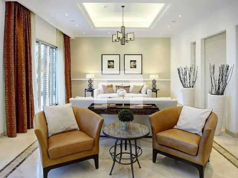 7 Stunning |Luxury 6 BR Villa Collection