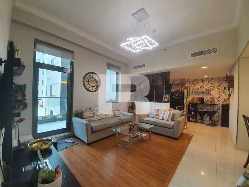 3 Huge Balcony |Well Maintained | Spacious