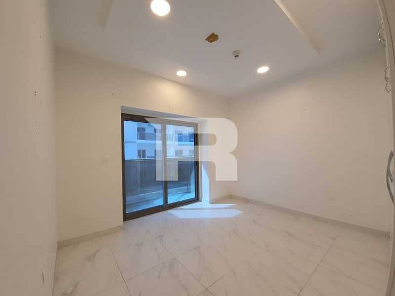 Spacious I 2br with Balcony I Goshi I DRC