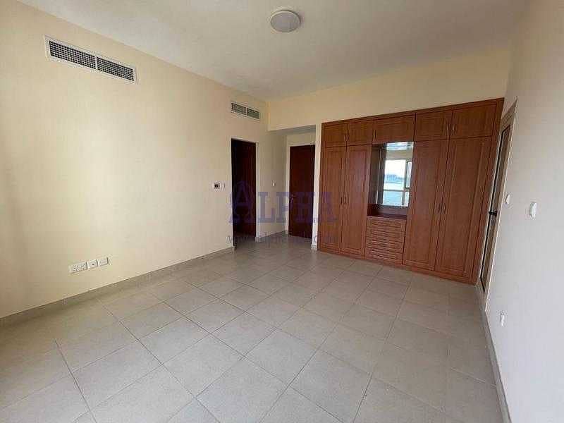 6 Marina  3 Bedroom + Maid Room Apartment