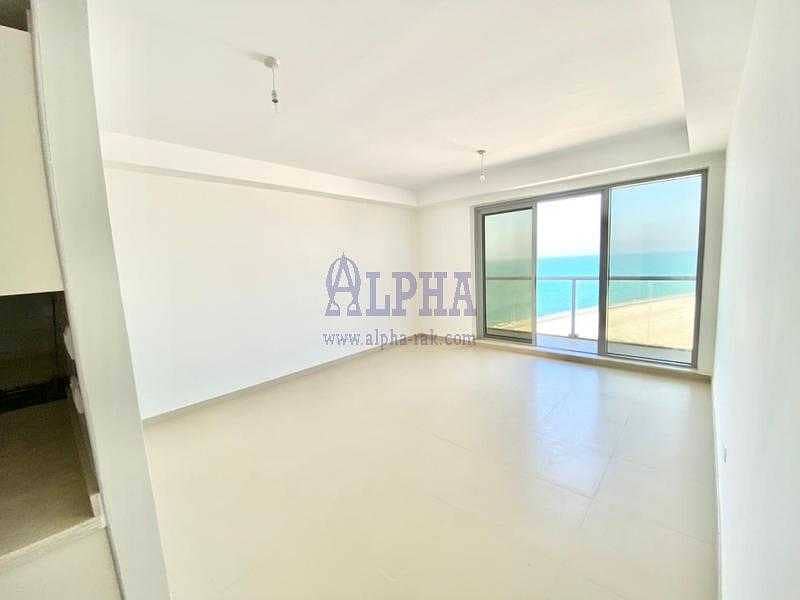 Amazing 2 Bedroom with Full Sea View!