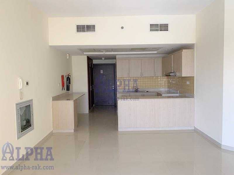 7 Pool and Garden View | Unfurnished studio