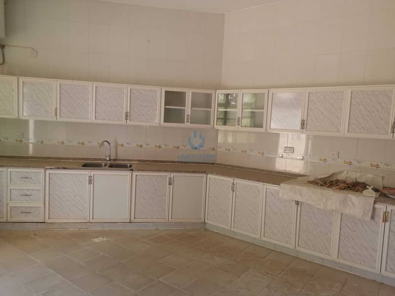 3 Nice villa for rent in AL khabisi