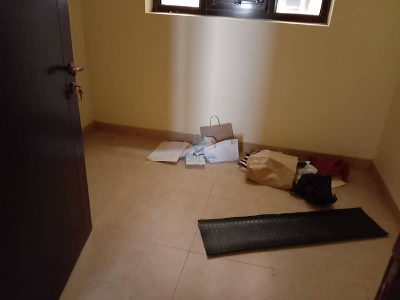 9 seprated 3bhl flat for rent in jimi amria