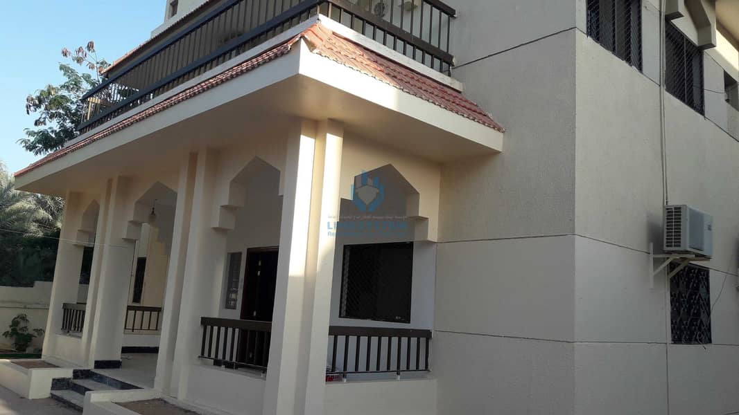 8 Separate Duplex villa 5BED in Mutarad