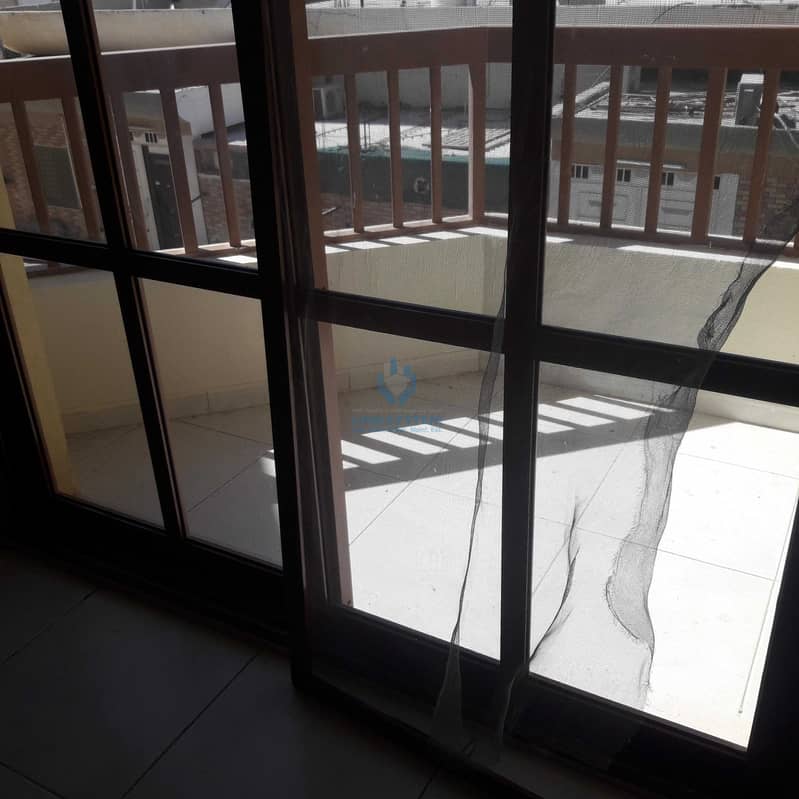 10 Nice Apartment 3Bhk with Balcony Near AlAin Mall