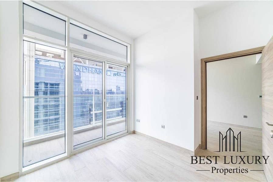 11 CHEEPAST 1 BR apartment |low Floor For Sell