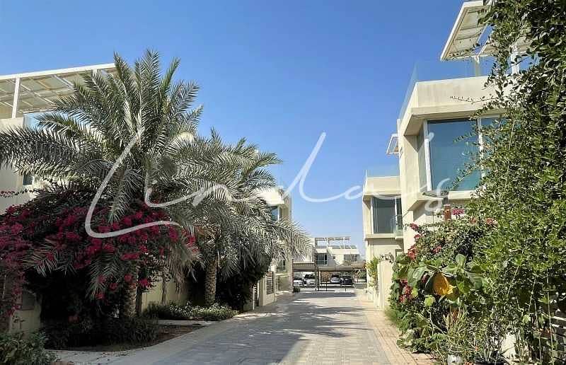 STUNNING |NO SERVICE FEES |GREAT LOCATION|LOW DEWA