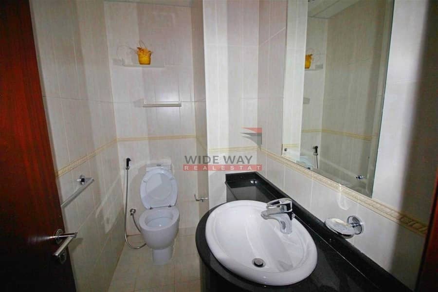 4 ^Partial Sea View/ Well Maintained Spacious 1BR Layout