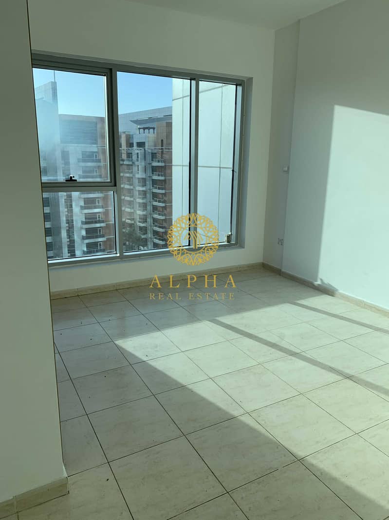 9 Fantastic 2beds with balcony for 32K 4chqs