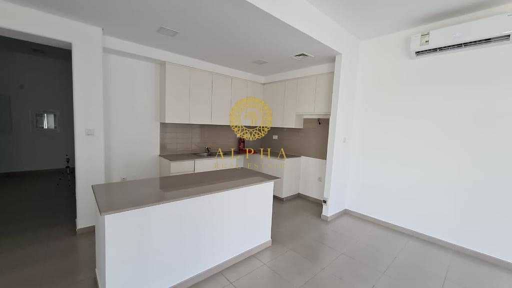 3 4 Bedroom + Maids | Landscaped | Close to Pool and Park