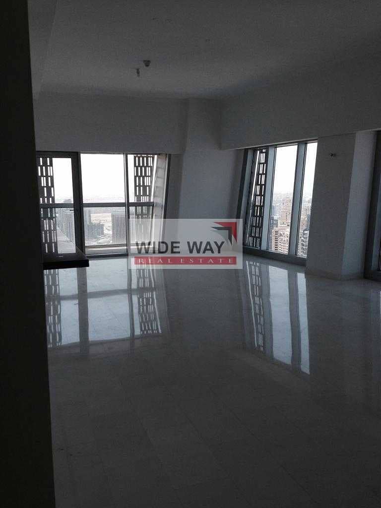 8 Cayan_Rented 4BR Well Maintained Apt in High Floor