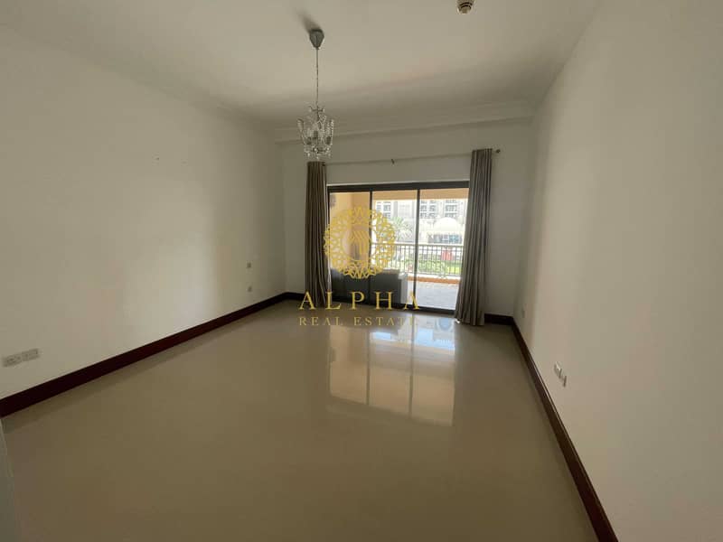 11 Vacant | Golden Mile 8 | Mid Floor | 2 Bed + Maids