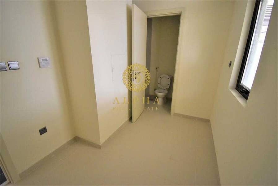 7 Spacious 3Bed room + Maid for rent