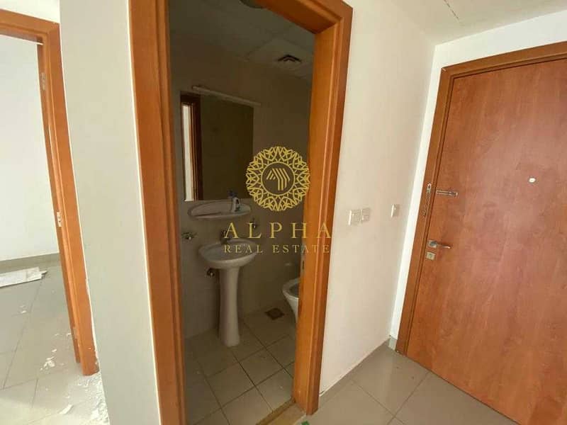6 SMART INVESTMENT | 1 BEDROOM | LAKESIDE TOWER A IMPZ
