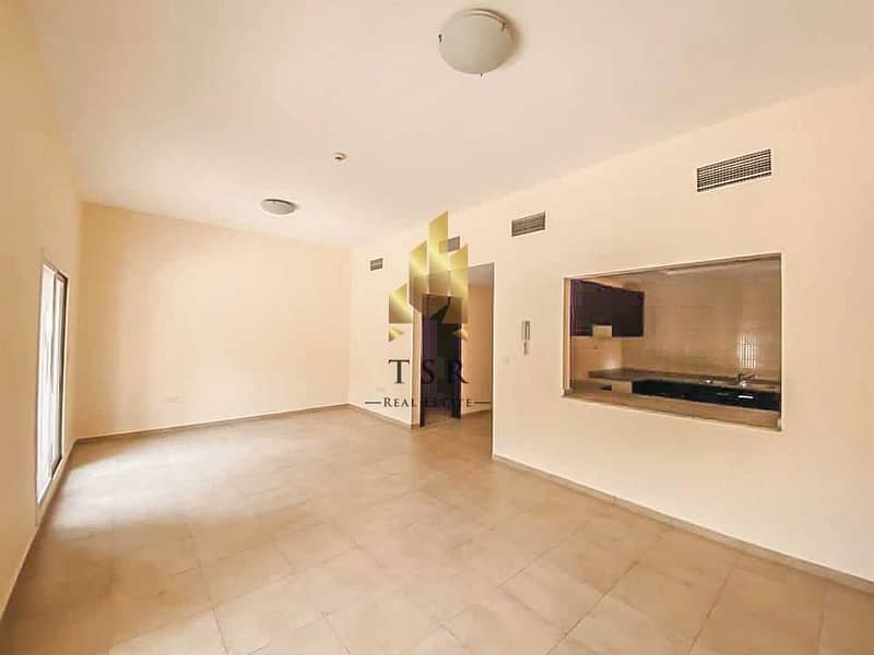 4 Spacious | Well Maintained | Bright Apartment