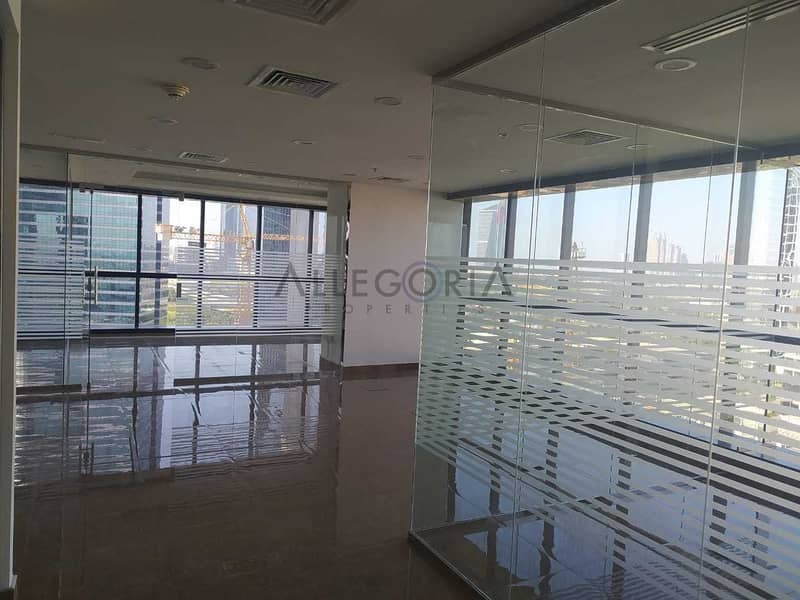 3 Beautiful fitted:Mid floor: DMCC License