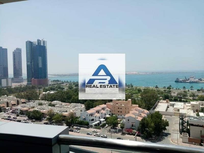 Beautiful and Large 5 bhk ! Balcony & Parking Beautiful and Large 5 bhk ! Balcony & Parking