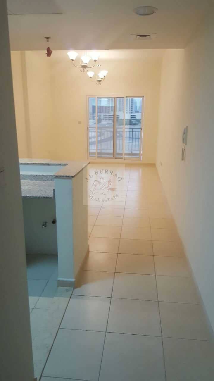 8 1 Bed with balcony for rent in qpoint Liwan