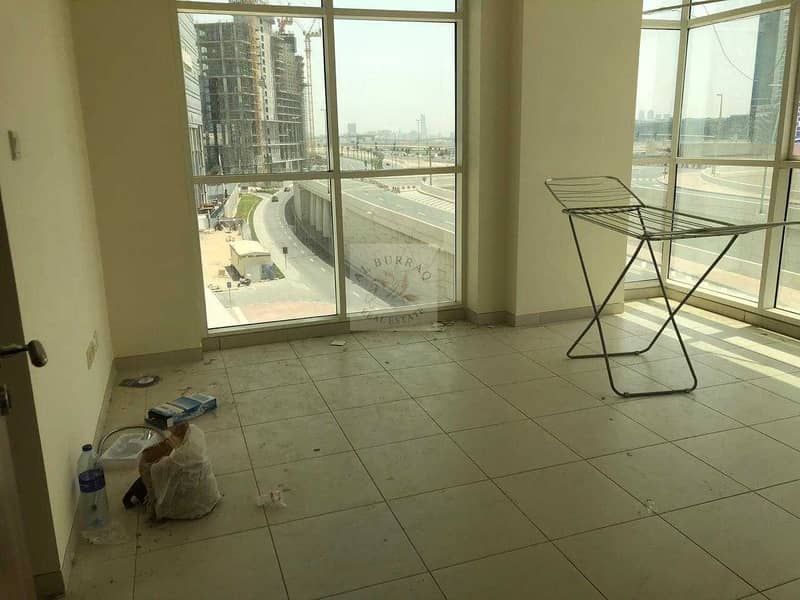 2 2 BEDROOM APARTMENT WITH HUGE TERRACE IS AVAILABLE FOR RENT IN SCALA TOWER