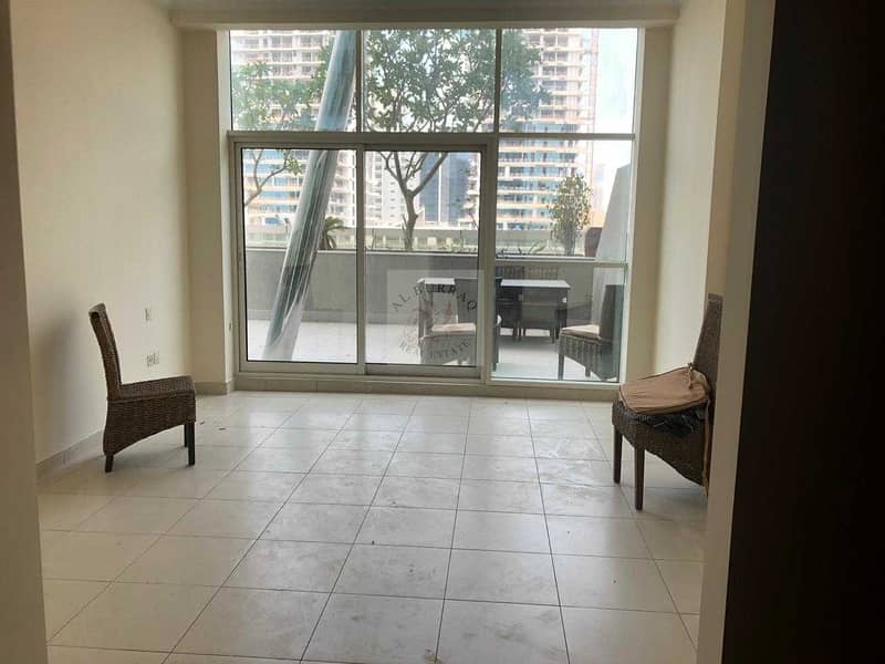12 2 BEDROOM APARTMENT WITH HUGE TERRACE IS AVAILABLE FOR RENT IN SCALA TOWER