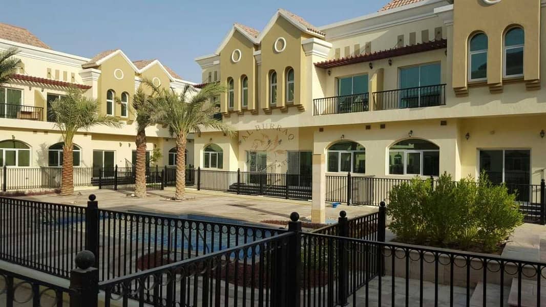 Spacious 3 bedroom plus maid room Villa in Sahara Meadows