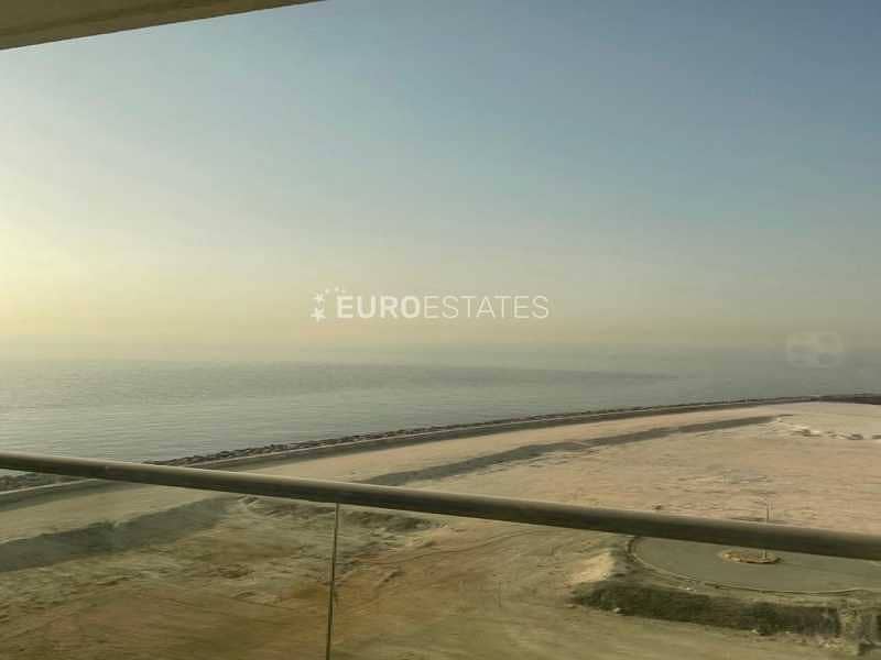 18 Admirable Apt. W/ Relaxing Sea View At Best Value