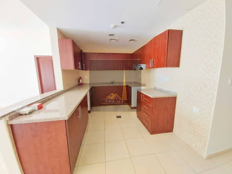 3 SPACIOUS APARTMENT FOR SALE AT INVESTMENT PRICE