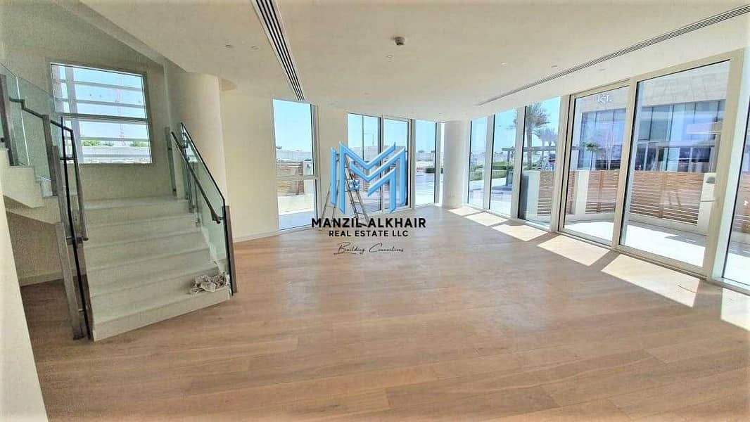 4 Amazing View | Great Deal | Vacant Now!