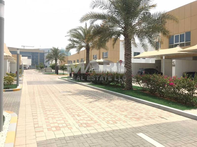 2 Living Excellence with 4BR + Maids Room in Al Bateen