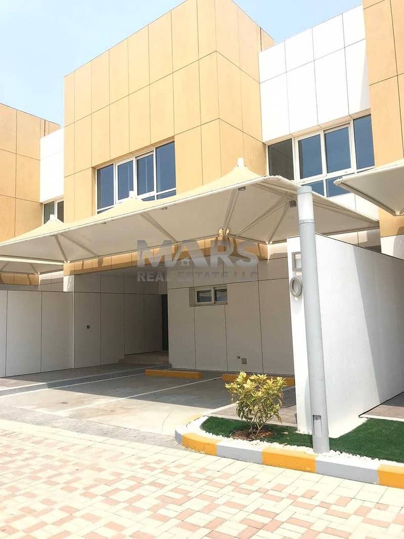 3 Living Excellence with 4BR + Maids Room in Al Bateen