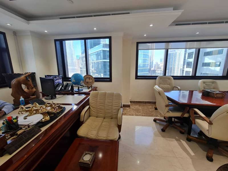 10 Distress Deal | 4 car Park | Balcony | Near Metro | Rented 105K