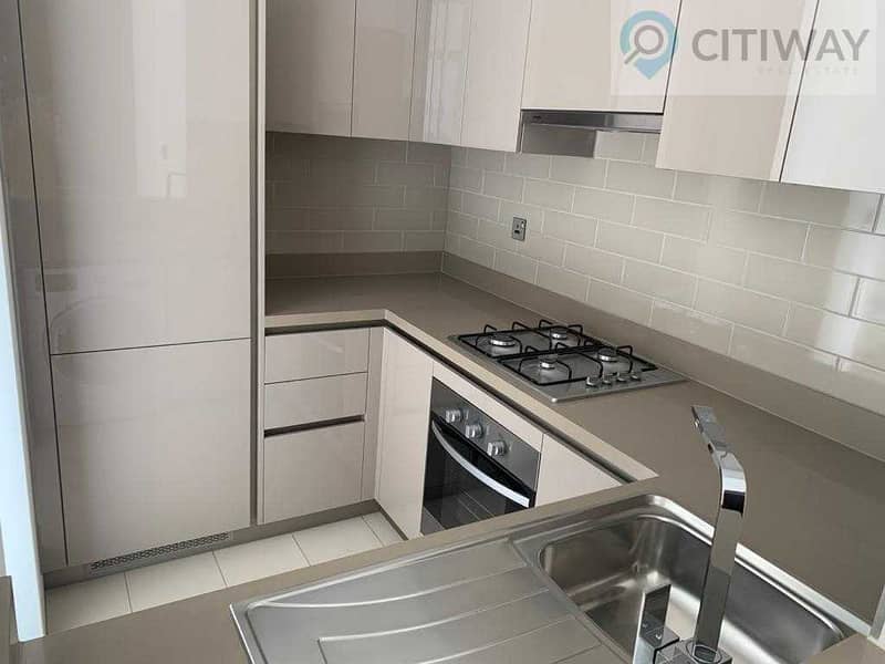 14 Brand new studio apartment with fully equipped kitchen