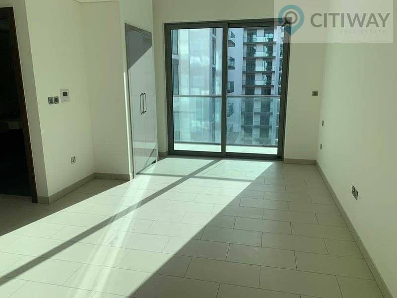 15 Brand new studio apartment with fully equipped kitchen
