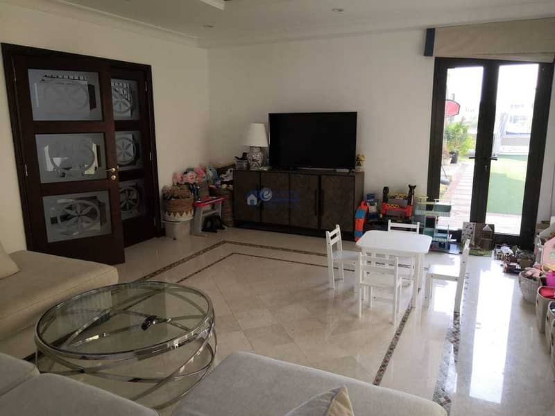 12 Magnificent 4 Bedroom Garden Home for Rent in Palm Jumeirah