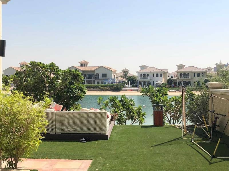 22 Magnificent 4 Bedroom Garden Home for Rent in Palm Jumeirah